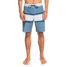 Load image into Gallery viewer, Surfsilk Resin Men's Boardshort 19"