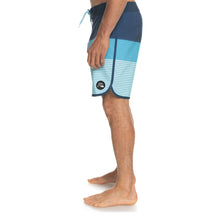 Load image into Gallery viewer, Surfsilk Men's Boardshort 18"