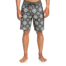 Load image into Gallery viewer, Hempstrscall19 Men's Boardshort 19"