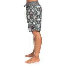 Load image into Gallery viewer, Hempstrscall19 Men's Boardshort 19"