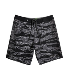Load image into Gallery viewer, Quiksilver Men's Highlite Arch Boardshorts 19"