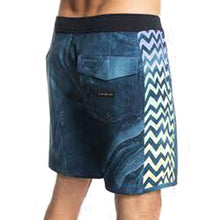 Load image into Gallery viewer, Quiksilver Men's Surfsilk Arch Boardshorts 18"