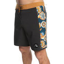 Load image into Gallery viewer, Quiksilver Men's Surfsilk Arch Boardshorts 18"