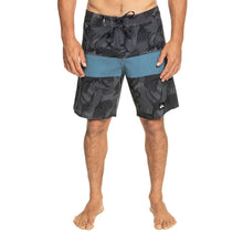 Load image into Gallery viewer, Men's Highlite Arch Boardshorts 19"