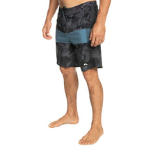 Load image into Gallery viewer, Men's Highlite Arch Boardshorts 19"