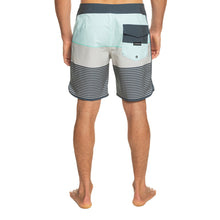 Load image into Gallery viewer, Quiksilver Men's Surfsilk Boardshorts 18"