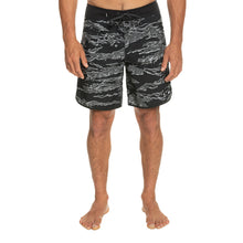 Load image into Gallery viewer, Men's Everyday Boardshorts 19"