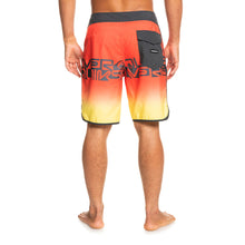 Load image into Gallery viewer, Quiksilver Men's Everyday Boardshorts 19"