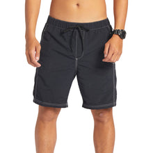 Load image into Gallery viewer, Drainer Amphibian 18.5 Apparel