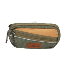 Load image into Gallery viewer, Quiksilver Men's Jungler Iii Beltbag