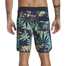 Load image into Gallery viewer, Highlinescallop Men's Boardshort 19"