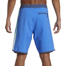 Load image into Gallery viewer, Surfsilk Holmes Men's Boardshort 20"