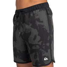 Load image into Gallery viewer, Quiksilver OMen'si Scallop Nb Men's Volley Short 17"