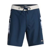 Load image into Gallery viewer, Quiksilver Surfsilk Arch 18 Boardshorts/ Swim Shorts