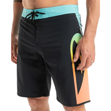 Load image into Gallery viewer, QUIKSILVER Surfsilk Holmes 20 Boardshorts/ Swim Shorts

