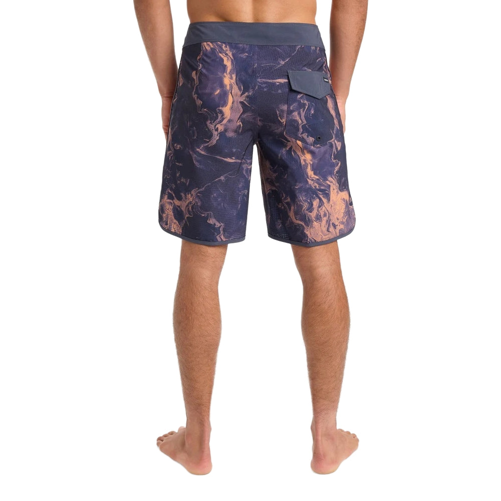 Quiksilver Highline Scallop 19 Boardshorts/ Swim Shorts