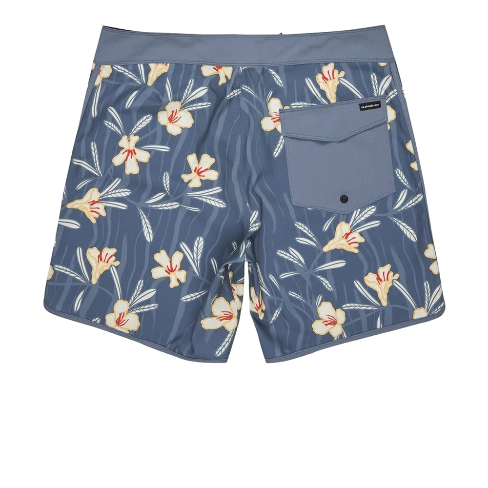 Quiksilver Surfsilk Scallop 18 Boardshorts/ Swim Shorts