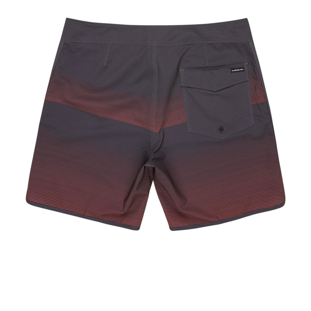 Quiksilver Surfsilk Scallop 18 Boardshorts/ Swim Shorts