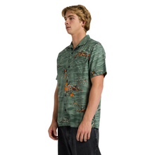 Load image into Gallery viewer, QUIKSILVER Beach Club Casual Short Sleeves Polo
