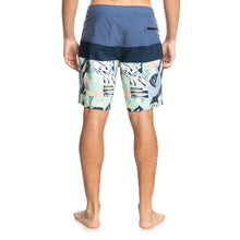 Load image into Gallery viewer, Surfs Panel 19 Apparel
